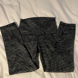 Lululemon yoga pants